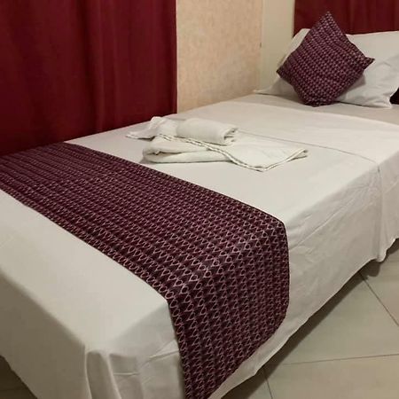 Vlv International Guest House 콜롤리 외부 사진