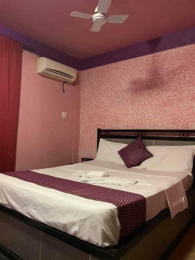 Vlv International Guest House 콜롤리 외부 사진
